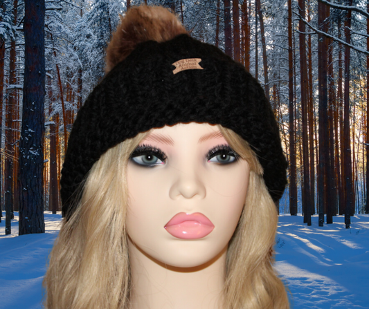 Black Dog Desk Knits Bobble Hat