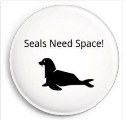 Animal Welfare Slogan Wildlife Worrying Dog Education Seals Need Space Badge